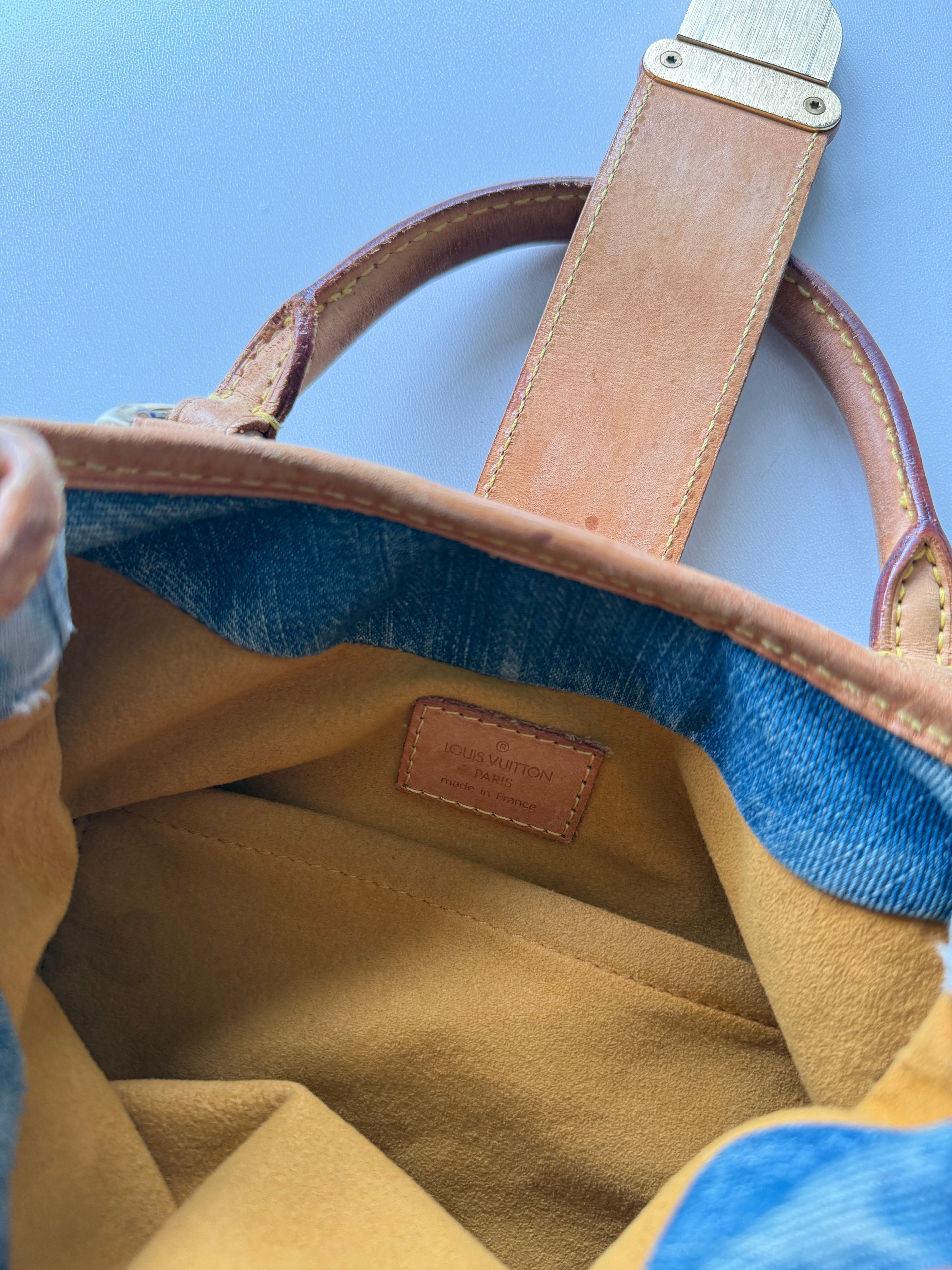 Louis Vuitton Pleaty Bag