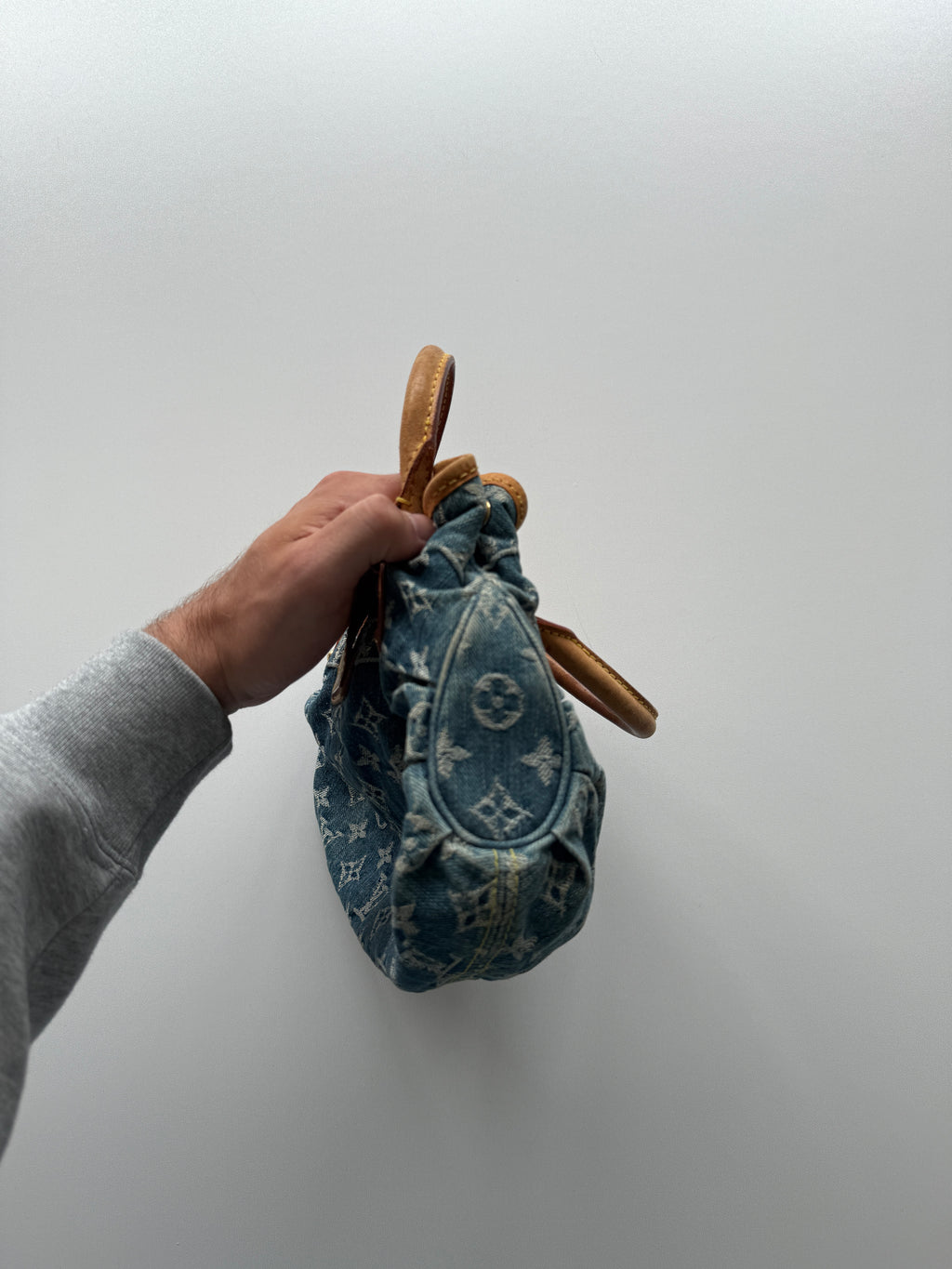 Louis Vuitton Pleaty Bag