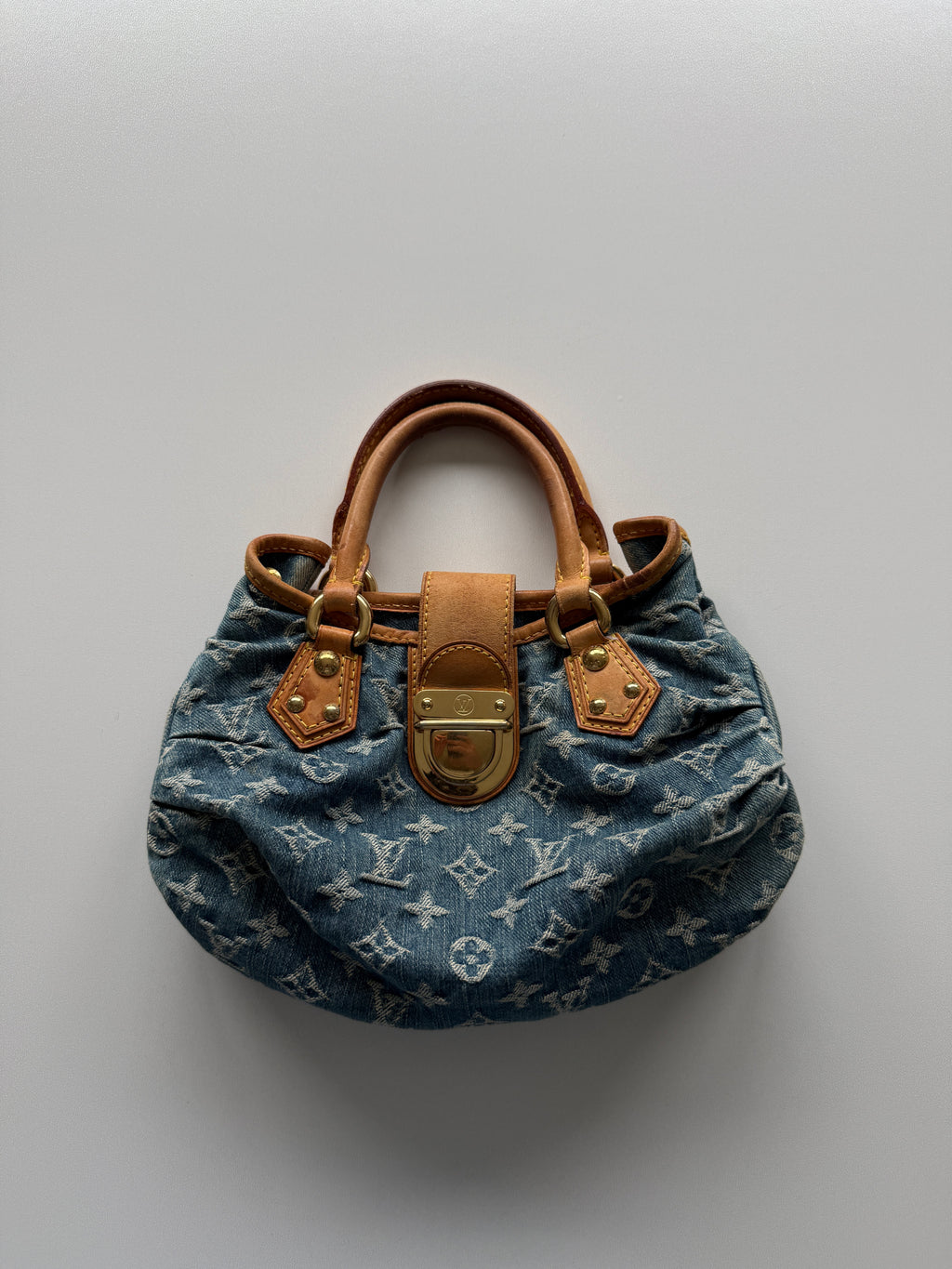 Louis Vuitton Pleaty Bag
